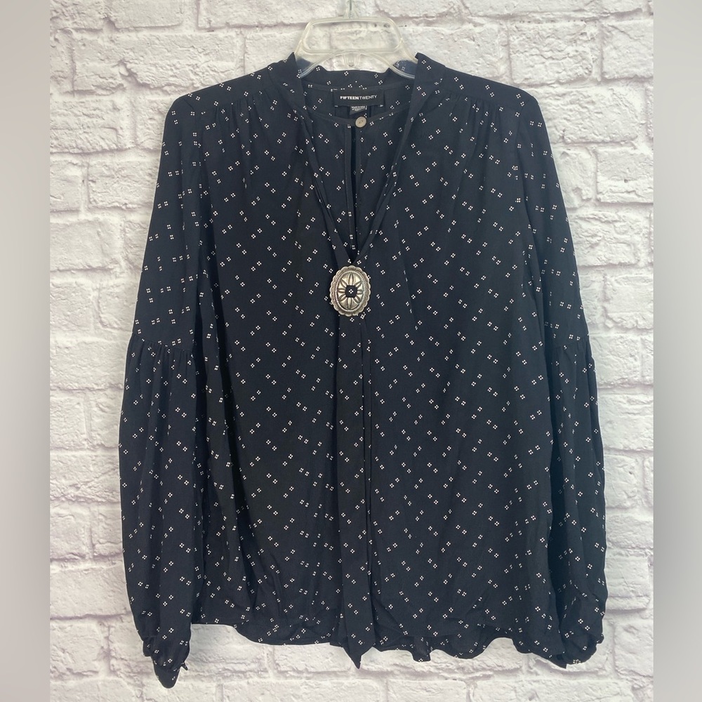 Fifteen‎ Twenty Bolo Tie Ranch Blouse Size M